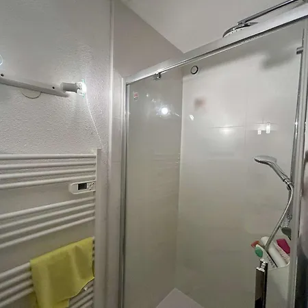 Apartment Bel T2 Renove Avec Parking - Cap D'agde - Fr-1-249-447